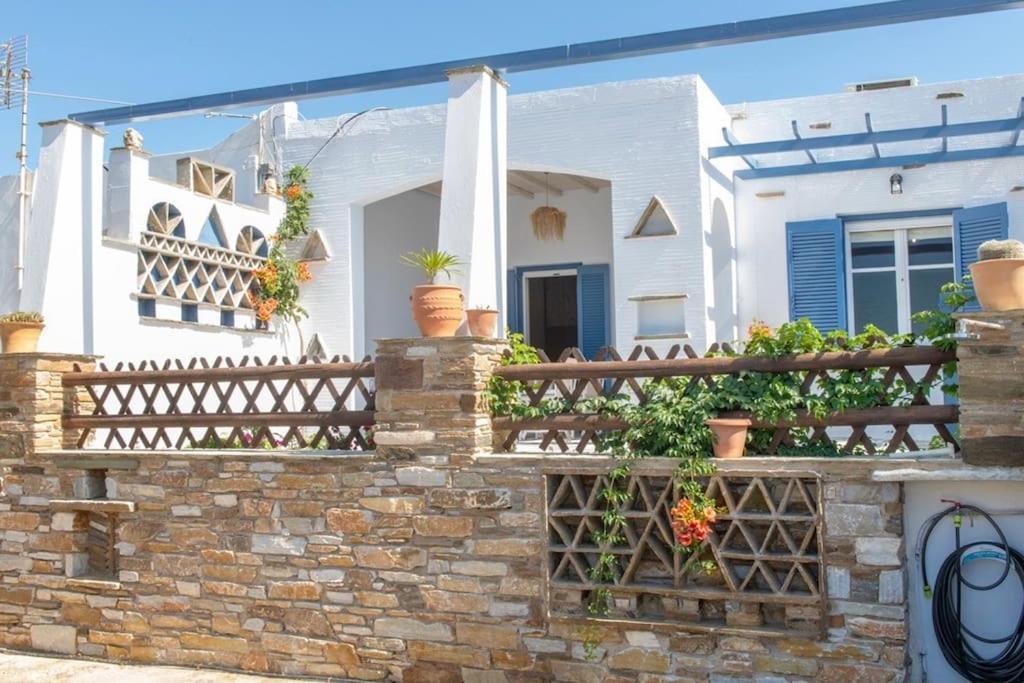 Θἔρως Apartman Tínos Kültér fotó