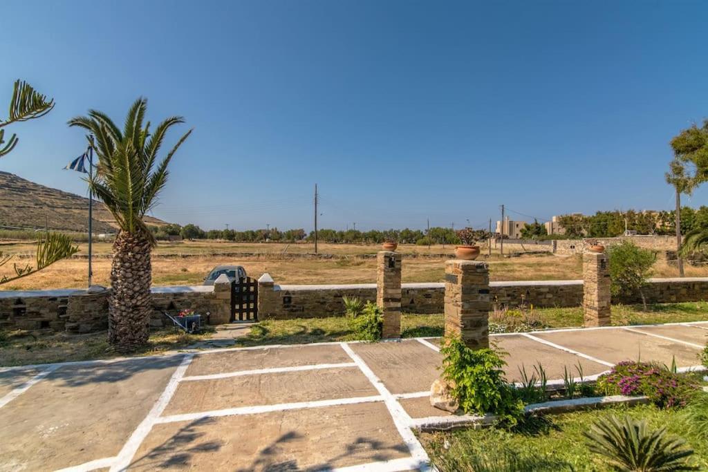 Θἔρως Apartman Tínos Kültér fotó